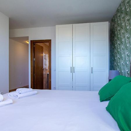 Apartamentos Villablino Arturo Soria Madrid Bagian luar foto