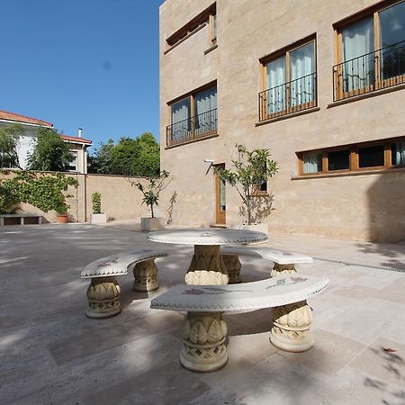 Apartamentos Villablino Arturo Soria Madrid Bagian luar foto