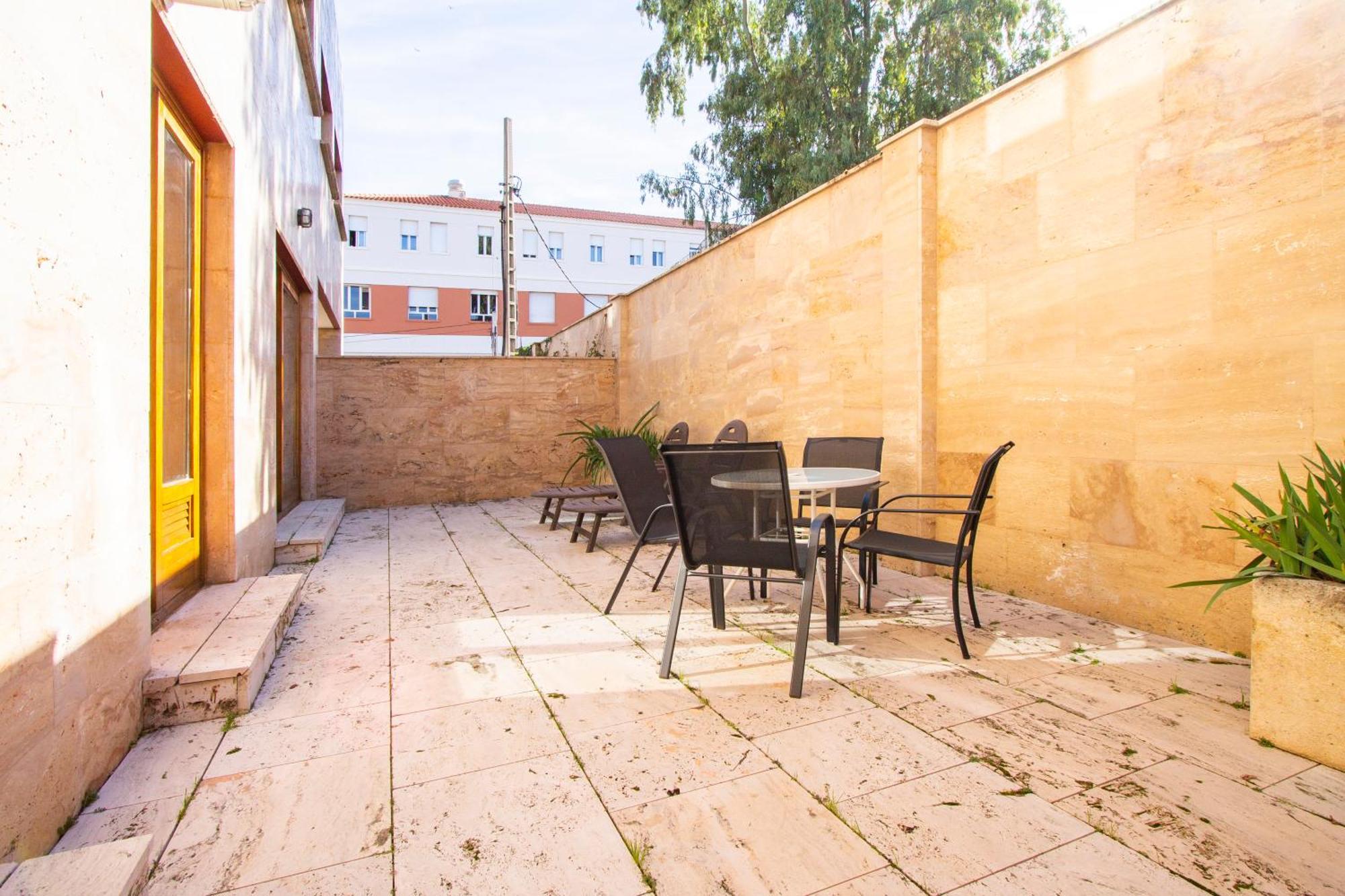 Apartamentos Villablino Arturo Soria Madrid Bagian luar foto