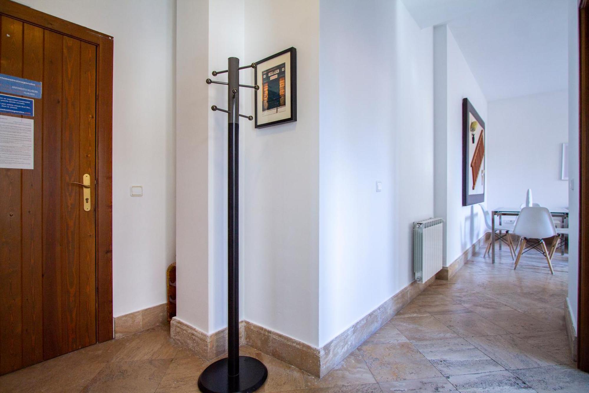 Apartamentos Villablino Arturo Soria Madrid Bagian luar foto
