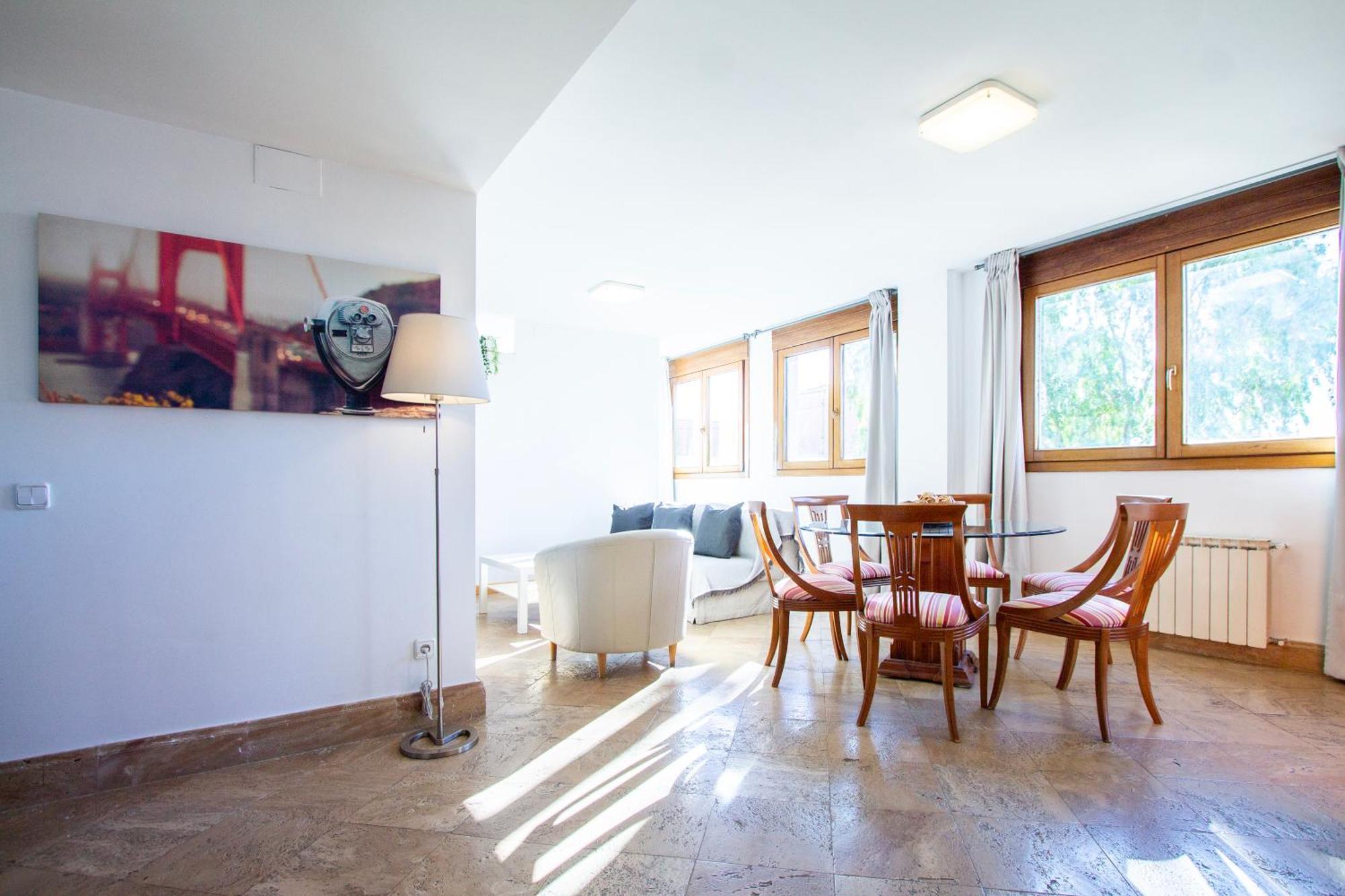 Apartamentos Villablino Arturo Soria Madrid Bagian luar foto