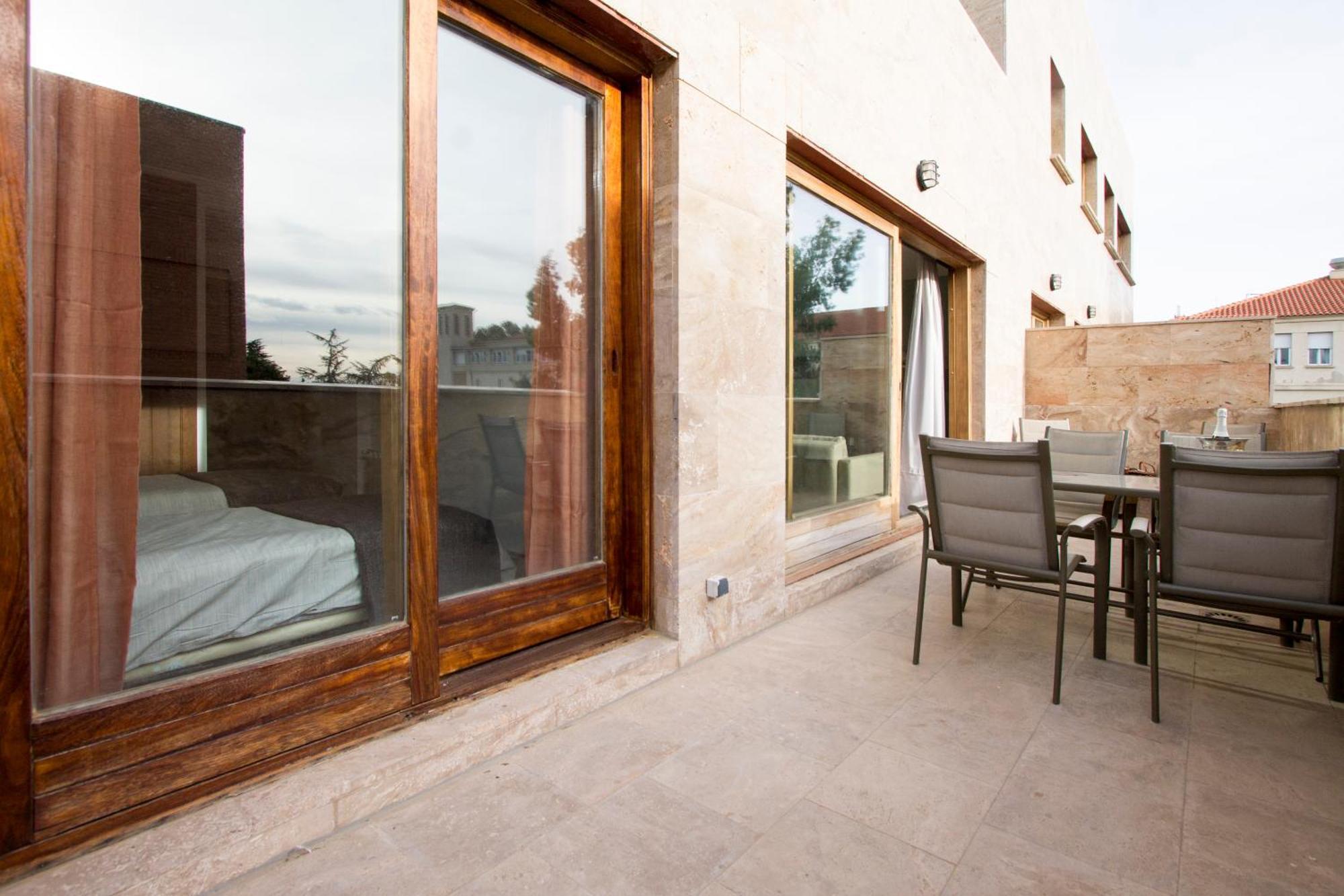 Apartamentos Villablino Arturo Soria Madrid Bagian luar foto